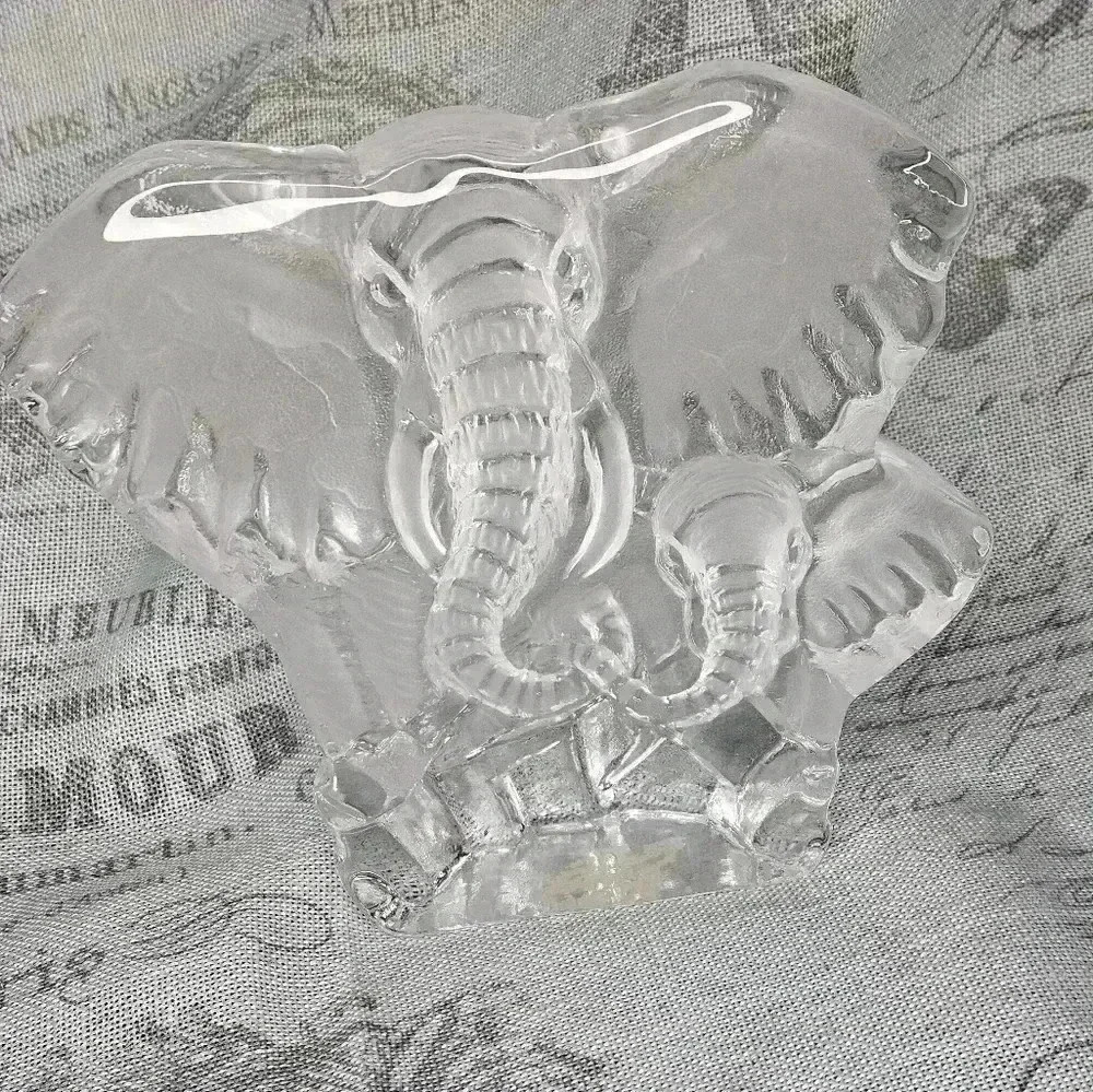 Crystal Elephant - Picture 3 of 4